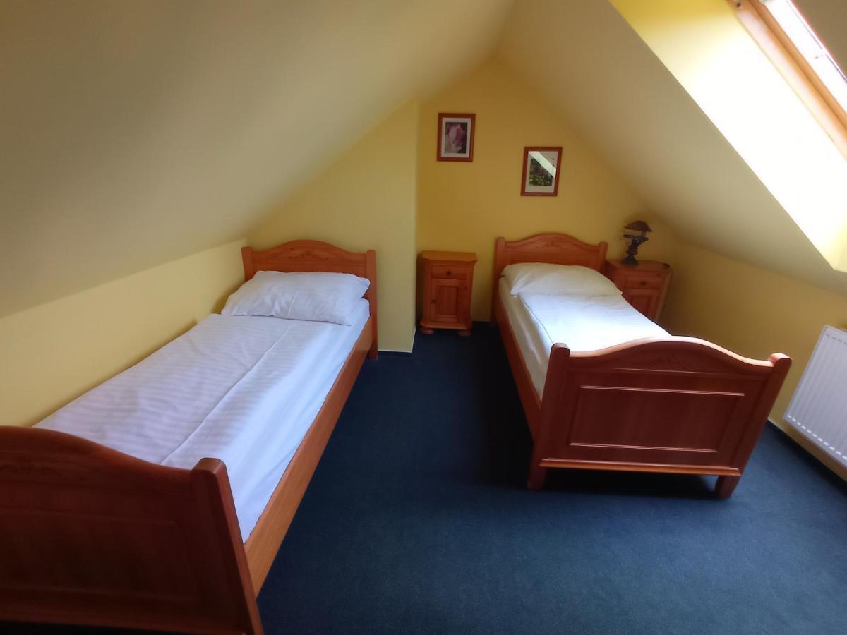 Ranc Kostelany Hotel Kroměříž Екстериор снимка